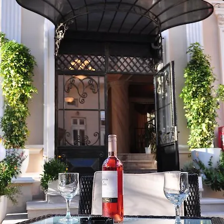 Vigo Grand Hotel 3*
